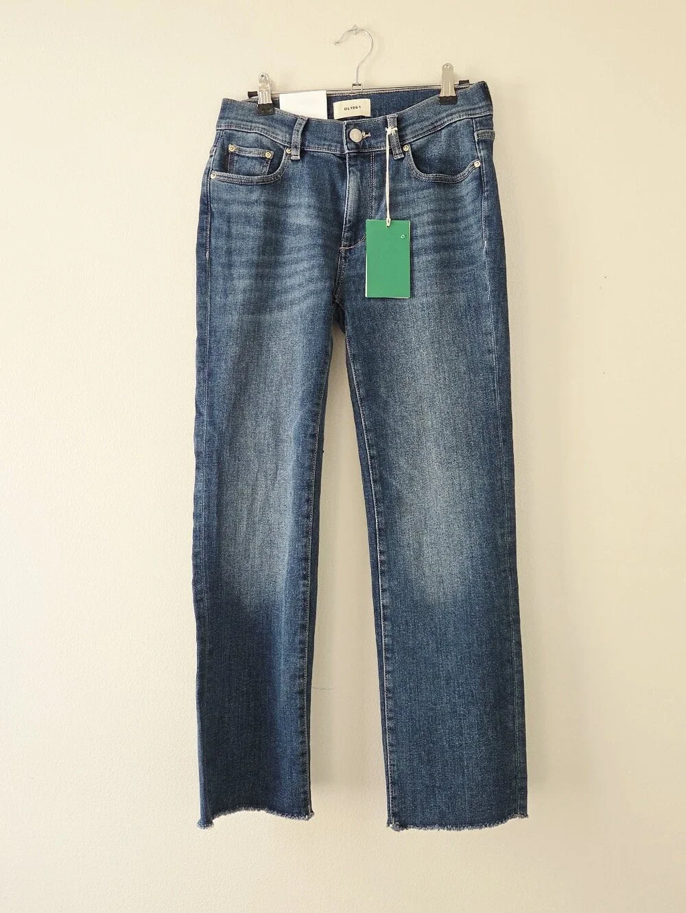 DL1961 Mara Straight Mid Rise Instasculpt Ankle Jeans in Chancery Size 27